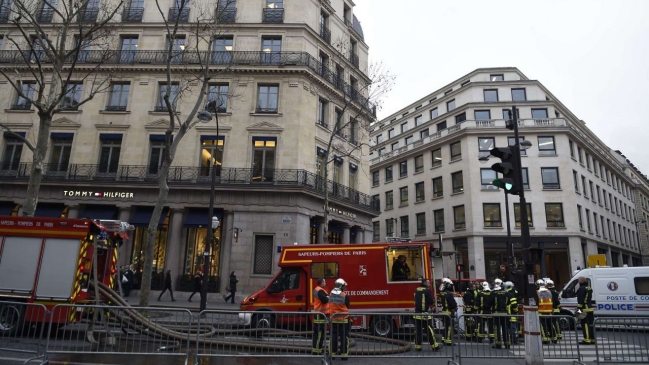 Incendio afectó al hotel Ritz de París