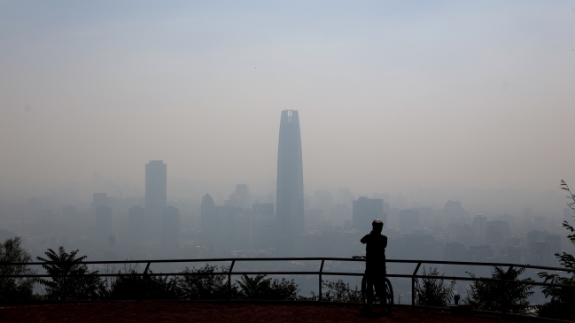 Colegio Médico: Que el intendente Orrego demuestre que la nube no es tóxica
