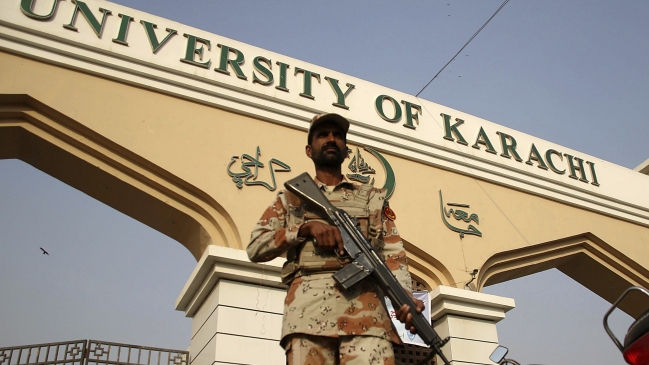 Al menos 25 muertos dejó ataque en una universidad de Pakistán