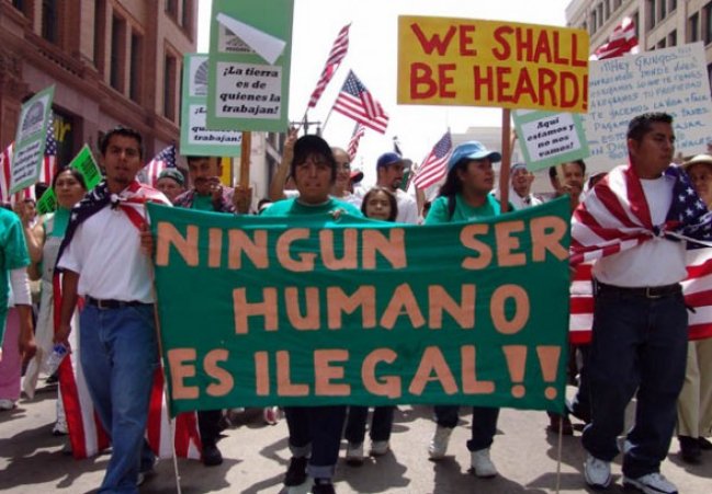 Senadores demócratas solicitan a Obama dar fin a redadas de inmigrantes