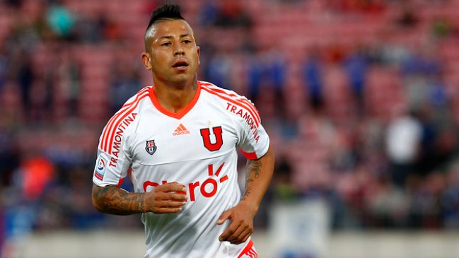 Leonardo Valencia estará una semana sin jugar por microdesgarro