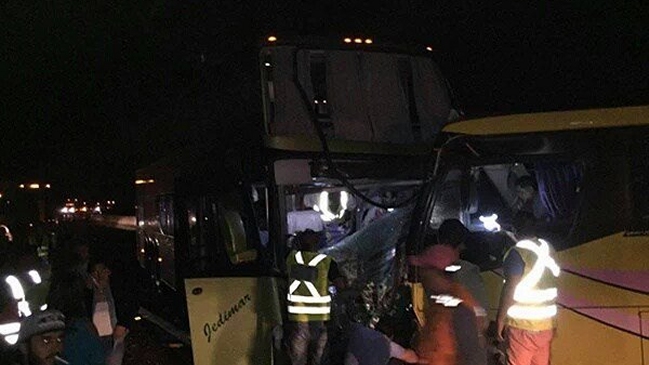 Choque frontal entre dos buses dejó 42 pasajeros lesionados en La Serena