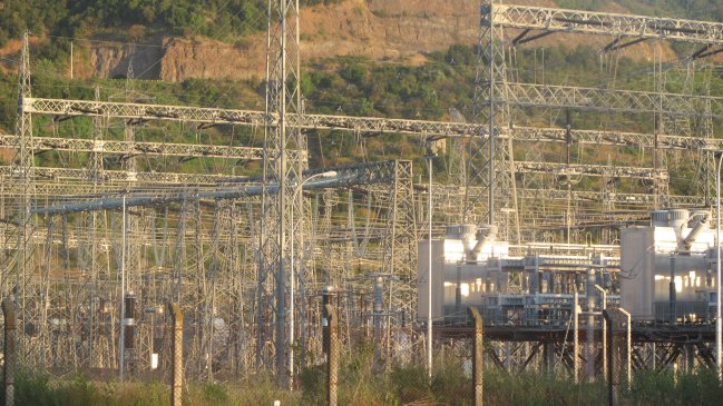 Colbún: Acusan que aún no se les aplica rebaja en cuentas eléctricas