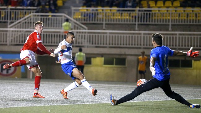Universidad Católica goleó a Unión La Calera con contundencia