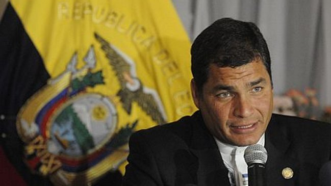 Correa indultó a ex militar ecuatoriano condenado por sublevación en 2010