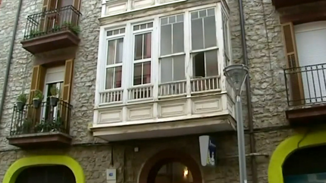 Conmoción en España: Hombre abusó a bebé y la mató lanzándola por una ventana