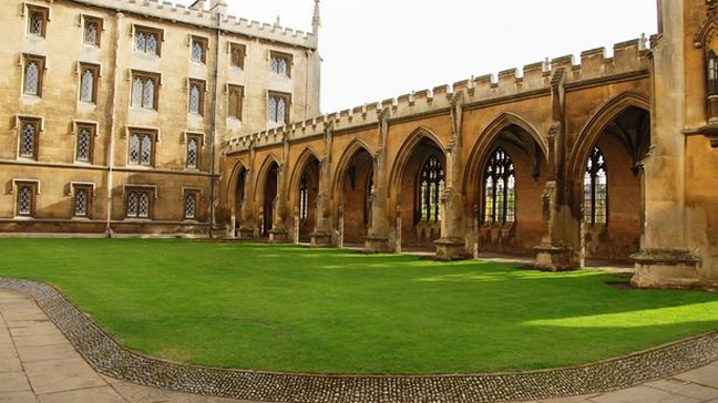 Google muestra interiores de la Universidad de Cambridge