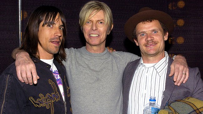 David Bowie rechazó repetidamente una colaboración con Red Hot Chili Peppers
