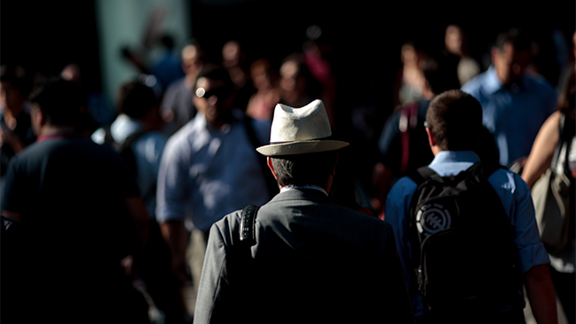 Desempleo cayó a 5,8 por ciento en último trimestre de 2015