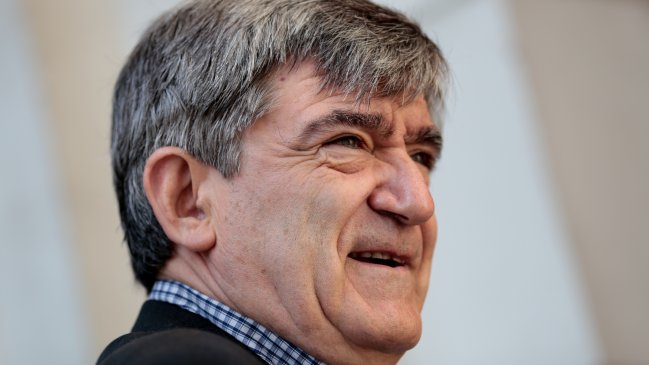 Camilo Escalona: Longueira era un representante de los poderes económicos