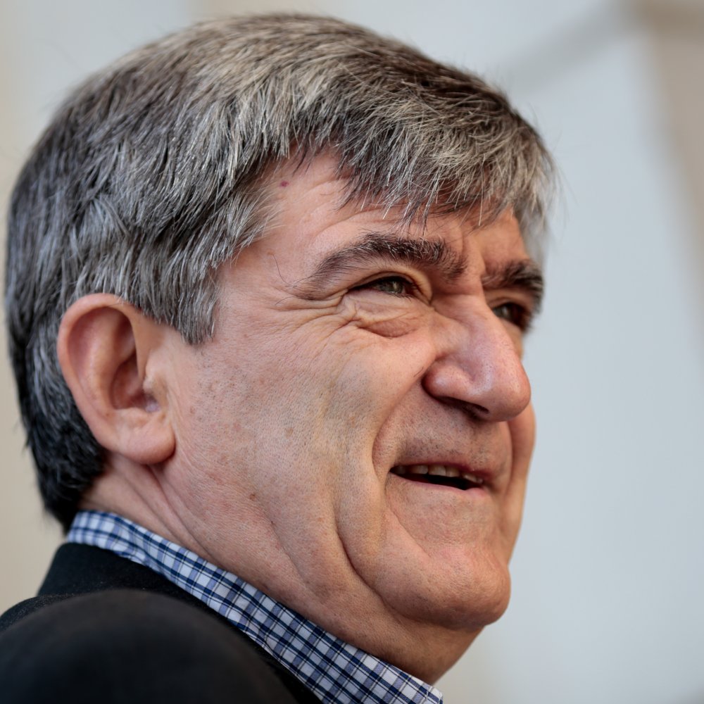 Camilo Escalona: Longueira era un representante de los poderes económicos