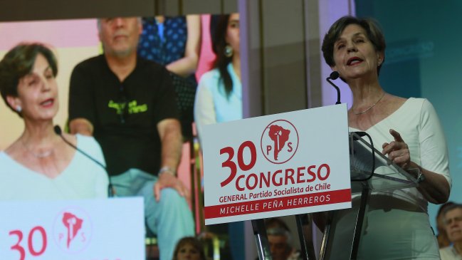 Burgos sobre aclamación de Isabel Allende: 