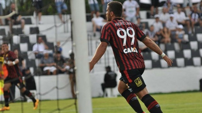 Christian Vilches actuó en victoria de Atletico Paranaense ante Operario