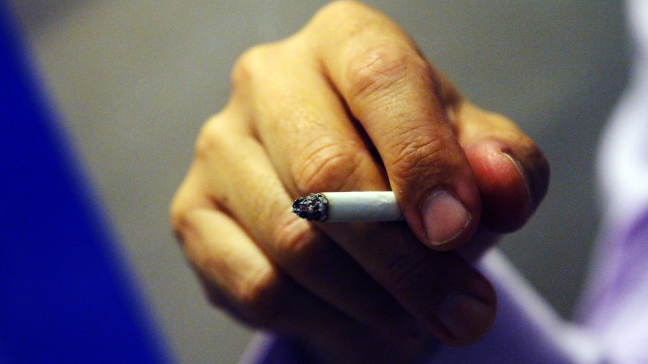 OMS pide que se califique a películas donde se fuma como filmes para adultos