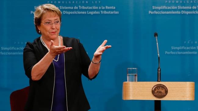 Presidenta Bachelet promulgó ley que simplifica la reforma tributaria