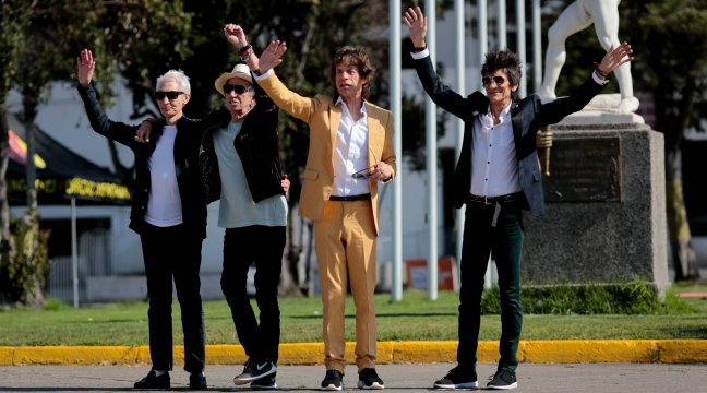The Rolling Stones posó para la prensa y saludó a sus fanáticos