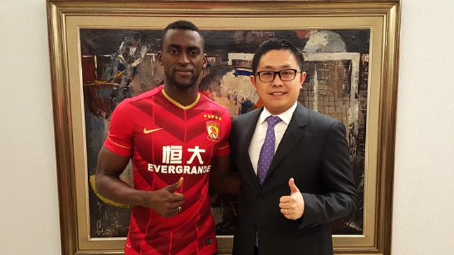 El fichaje de Jackson Martínez marcó un nuevo récord en la liga china