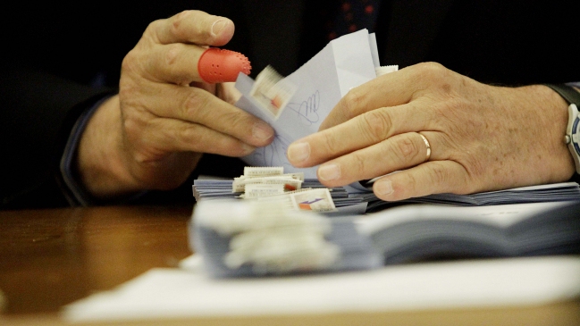 Elecciones: Partidos expresaron reparos por instructivo de Contraloría