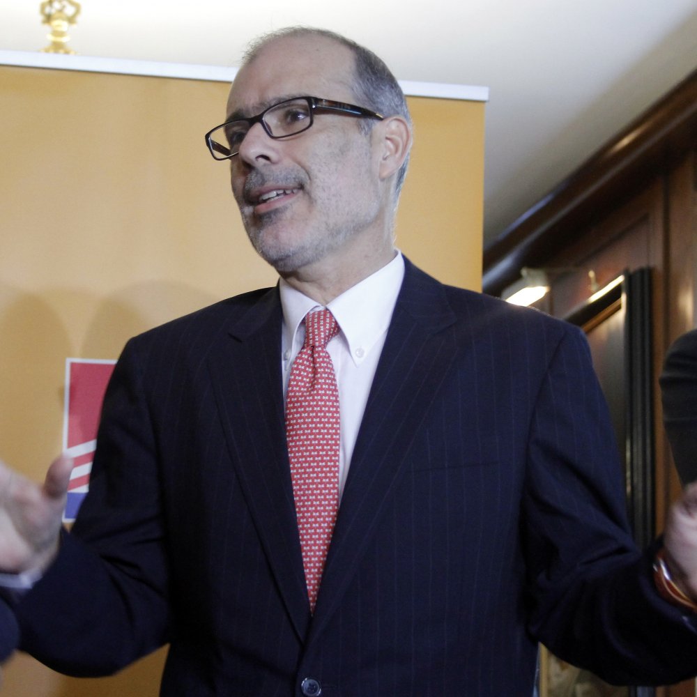 Valdés distanció reforma tributaria de polémicos mails: 