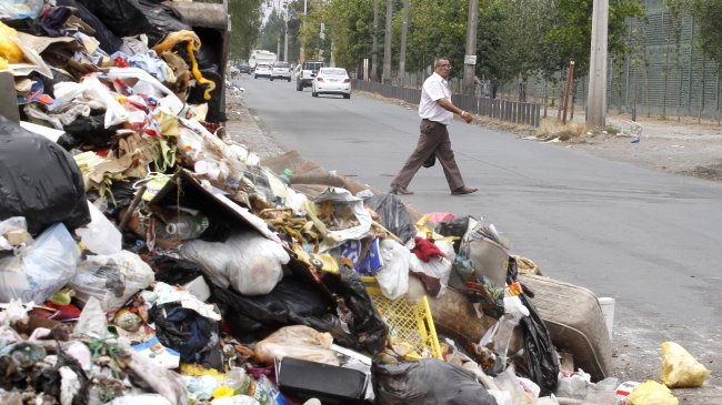 Recolectores de basura amenazan con 