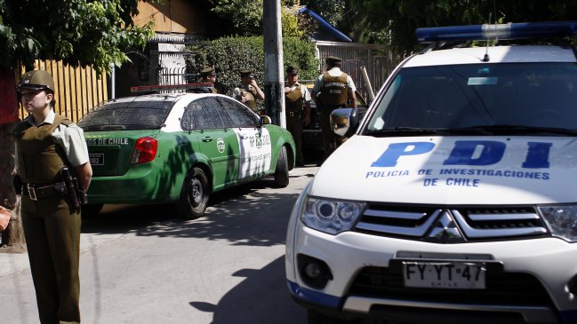 Delincuentes intentaron realizar un portonazo a un matrimonio de la PDI