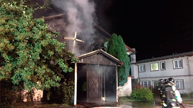 Incendio destruyó iglesia San Sebastián de Purranque
