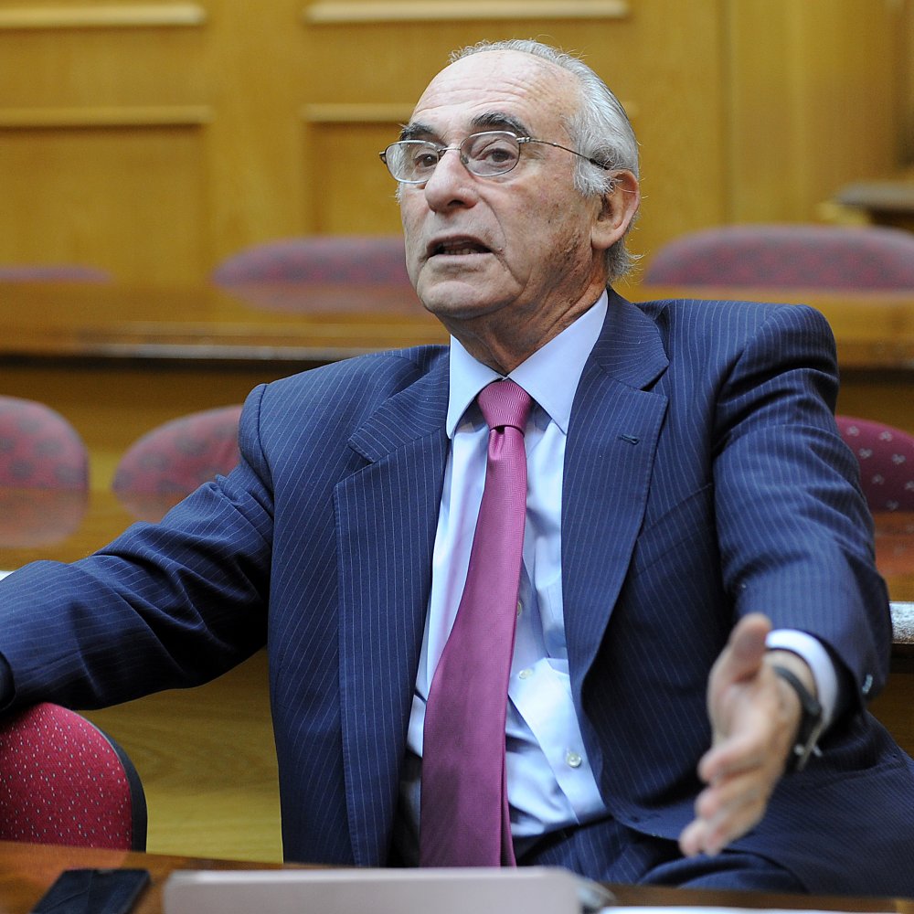 Críticas de Sergio Bitar al Gobierno generan reacciones cruzadas en el PPD