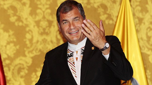 Correa anunció que el Estado ecuatoriano adquirirá automóviles eléctricos