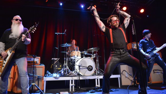 Eagles of Death Metal reanuda su gira en Suecia tras la masacre de Bataclan