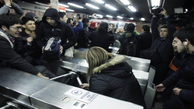 Grupo de ciudadanos organiza evasión 