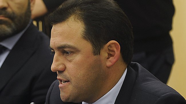 Minsal revisará contratos firmados con las empresas creadas por Riquelme