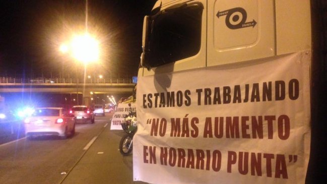 Revisa el estado del tránsito, el Metro y Transantiago