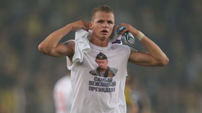 Lokomotiv castigará a jugador que mostró imagen de Putin en Estambul