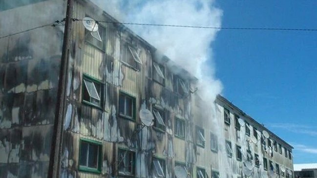 Incendio afectó a al menos 16 departamentos en San Pedro de la Paz
