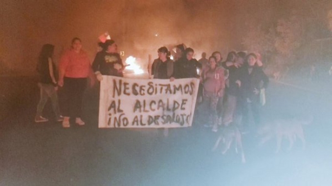 Pobladores protestan por eventual desalojo de toma en Buin