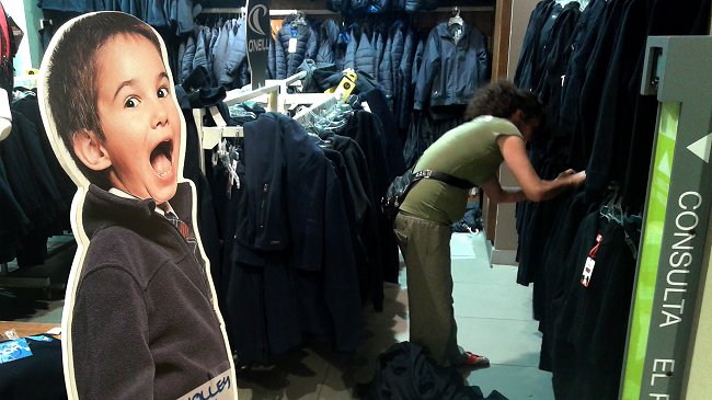 Sernac detectó diferencias de hasta 300 por ciento en precios de uniformes escolares