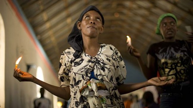 España: Proxenetas condenados por utilizar ritos vudú contra prostitutas nigerianas