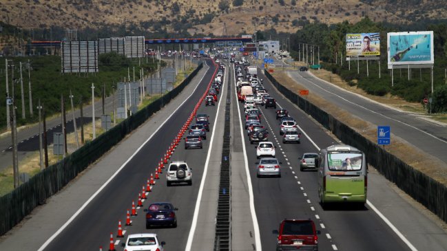 Las medidas de contingencia para retorno de 300 mil vehículos a Santiago