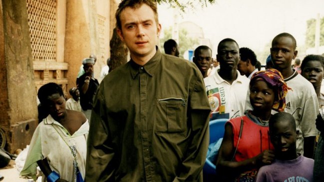 País africano reconoce al músico Damon Albarn como 