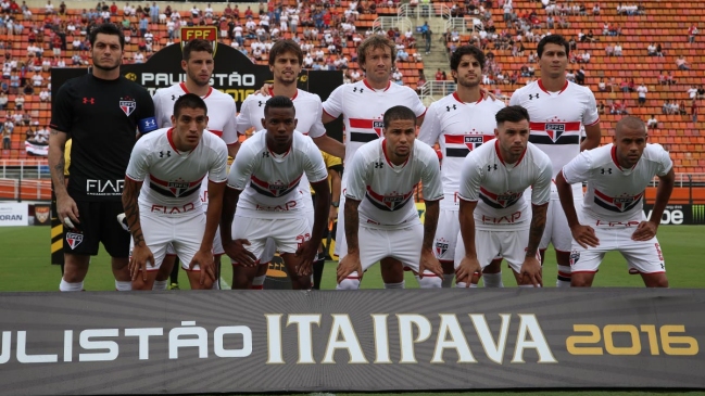 Eugenio Mena celebró con Sao Paulo ante Río Claro en el Campeonato Paulista