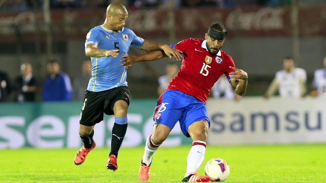 Andrés Fazio: Estudiamos la opción de jugar en Calama ante Uruguay