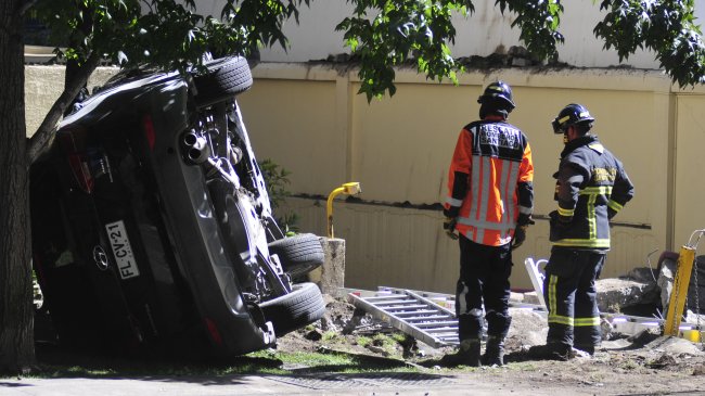Explosión en Las Condes: Peritajes apuntan a un cilindro de gas de 11 kilos