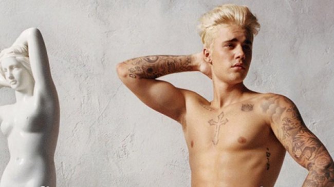 Justin Bieber posó completamente desnudo para una revista
