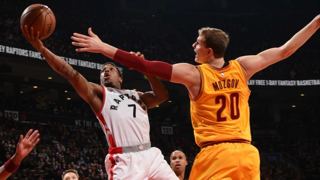 Toronto Raptors logró agónico triunfo y le metió presión a Cleveland Cavaliers
