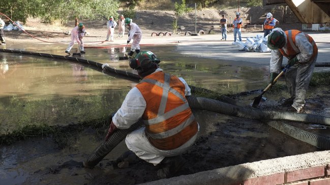 Codelco retoma faenas tras derrame en Los Andes