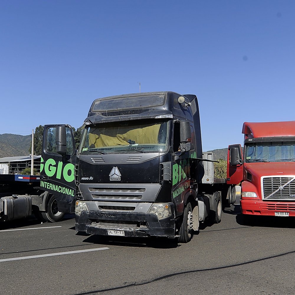 Camioneros piden reunión con la Presidenta Bachelet para obtener soluciones 
