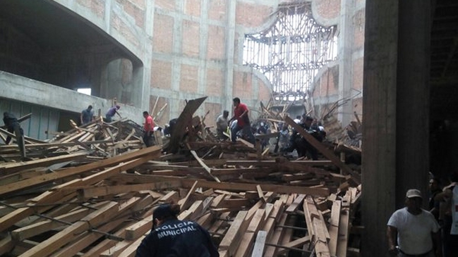 México: Al menos tres muertos por derrumbe en catedral de Tuxtepec