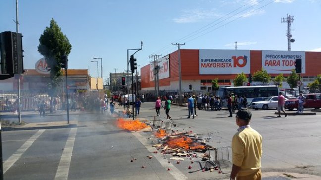 Comerciantes cortaron calles en centro de Concepción
