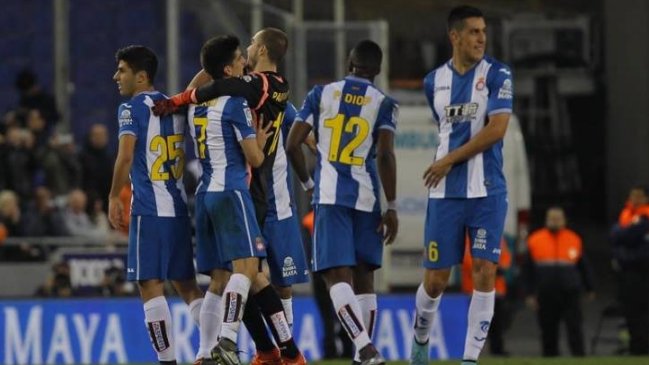 Enzo Roco ingresó en el segundo tiempo del triunfo de Espanyol ante Rayo Vallecano