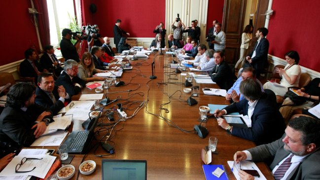 Reforma laboral: Oficialismo se alinea con indicaciones del Ejecutivo